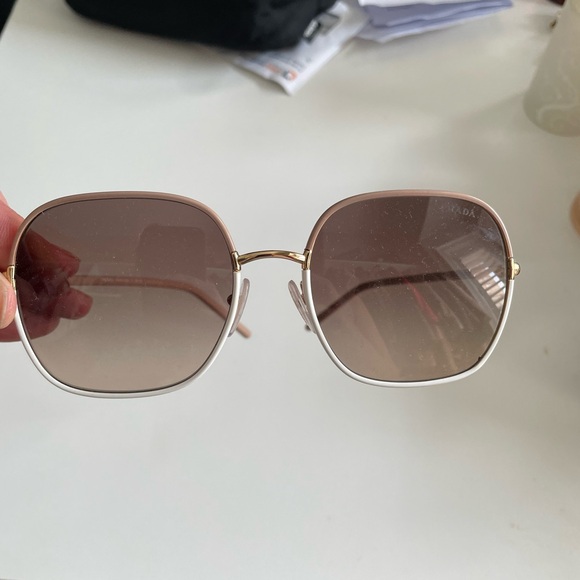 Prada sunglasses new - Picture 2 of 4